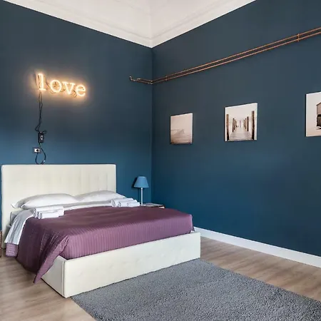 Duomo Housing * كاتانيا